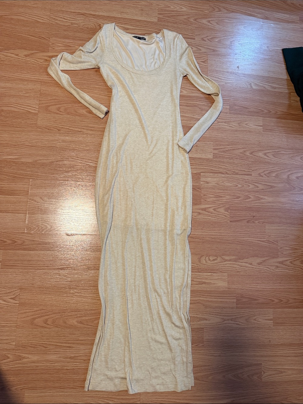 Guess Long-Sleeve Scoop Neck Maxi Dress in Light Beige